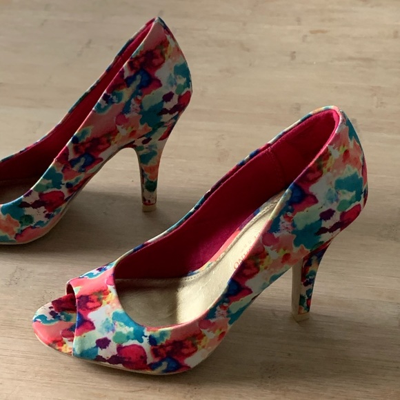 *SOLD*CHRISTIAN SIRIANO 6 Watercolor Open Toe Heel - Picture 5 of 8